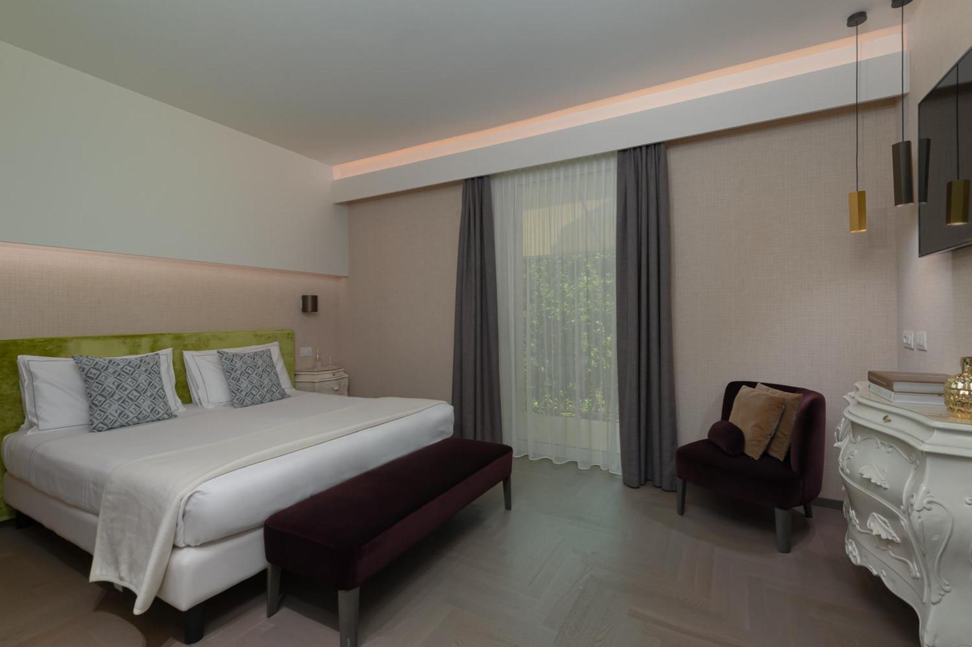 Olivi & Natural Hotel 4*