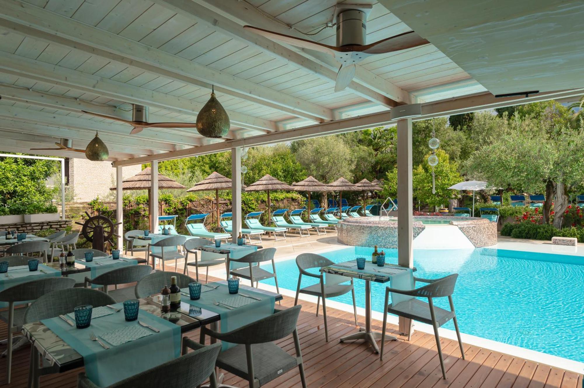 Olivi & Natural Hotel 4*